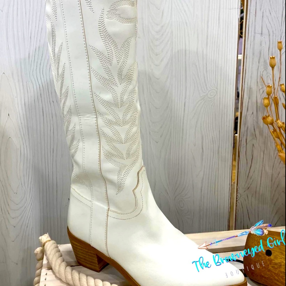 White Matisse Boots New!